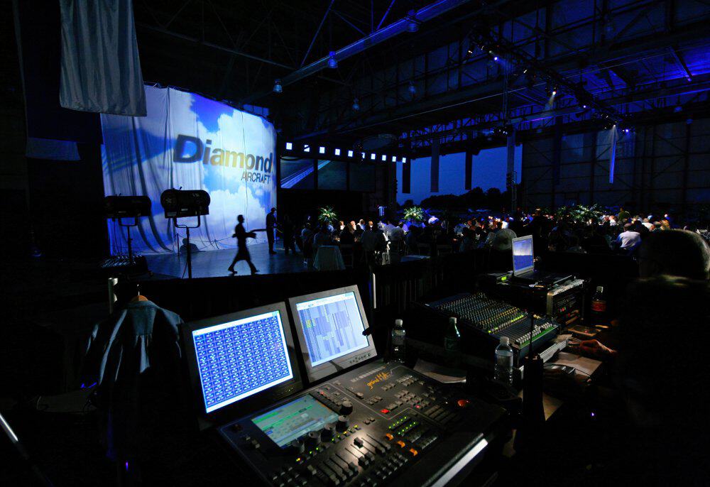 Diamond Aircraft D Launch 06 14(1)